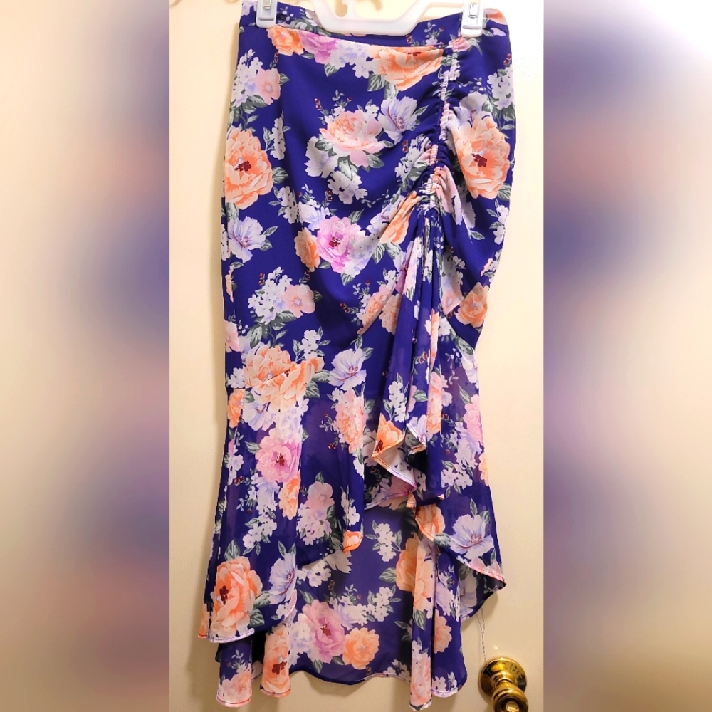 Forever 21 Navy Blue Floral Chiffon Fishtail Skirt